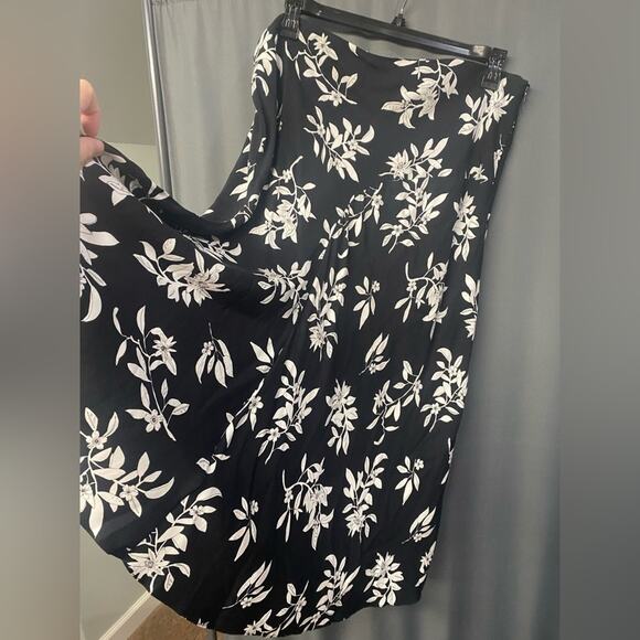 find made in Romania women’s plus size 3x skirt (b21) - Picture 3 of 7